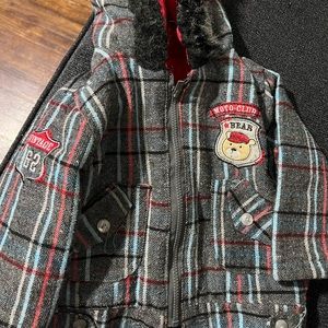 6-9 months baby jacket in real good conditions $15 OBO